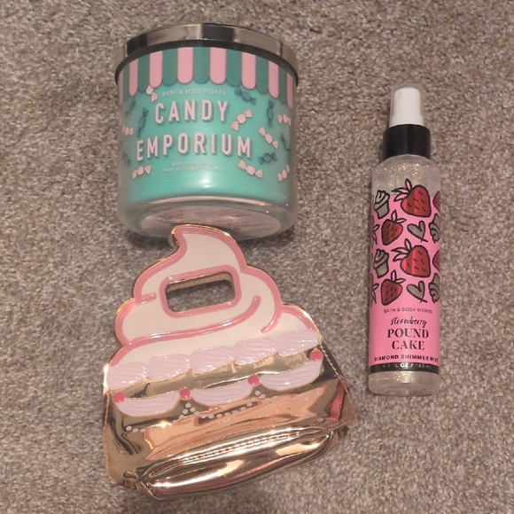 Bath & Body Works Candy Emporium Candle and Strawberry Pound Cake Spray Set - Picture 1 of 1